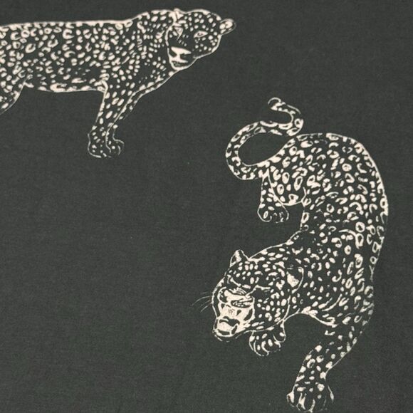 Urban Outfitters Project Social T Cheetahs Oversized Tee Mens L USA Made Y2K - Picture 4 of 8